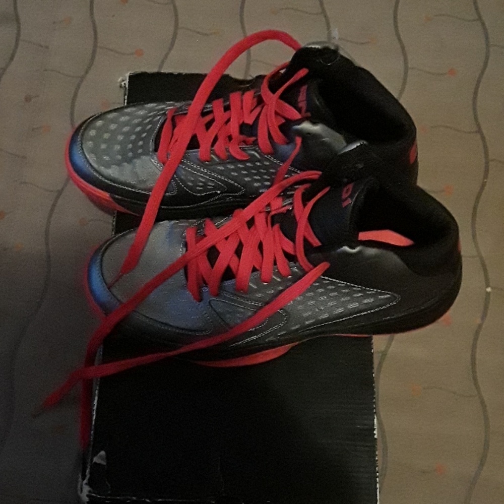 Men's and 1 sneakers